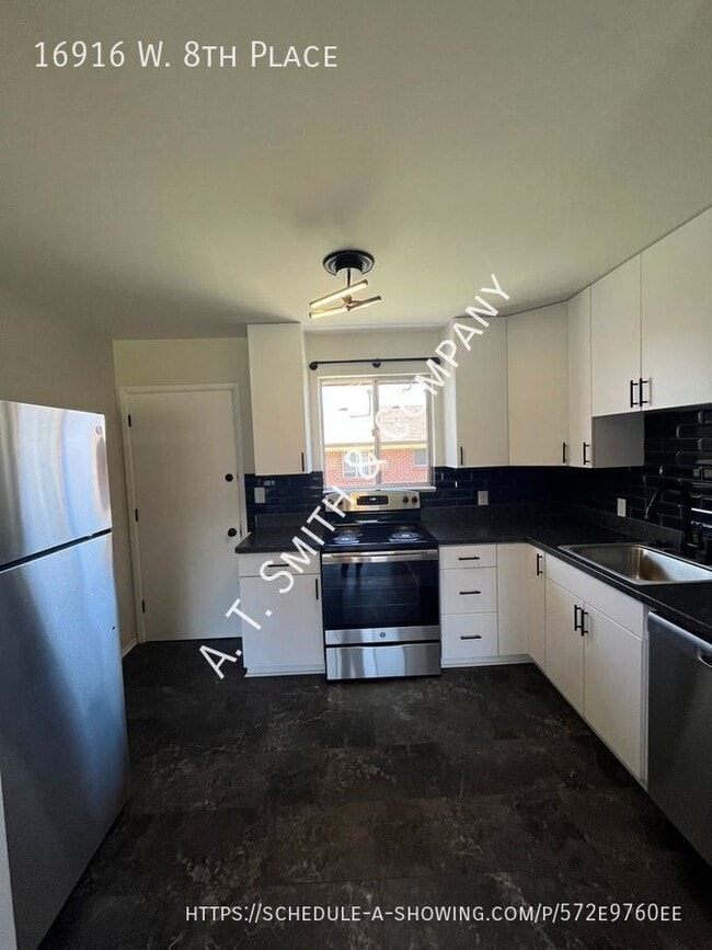 Building Photo - 16916 W 8th Pl