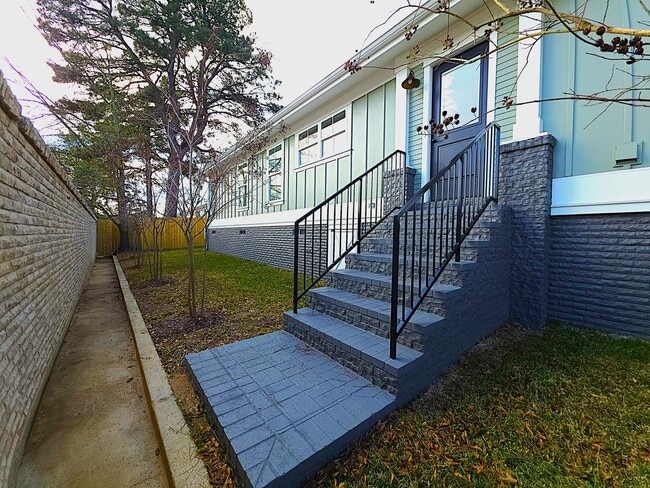 Building Photo - Lease this fully remodeled sanctuary – where modern luxury meets timeless East Texas charm!