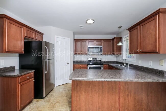 Building Photo - 1535 Ikes Pond Ln