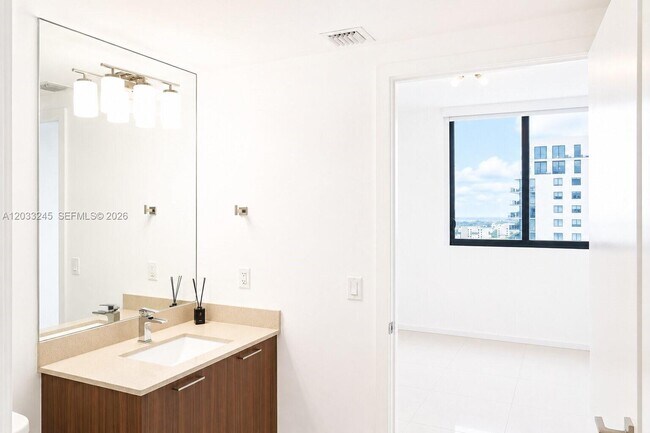 Building Photo - 5300 Paseo Blvd