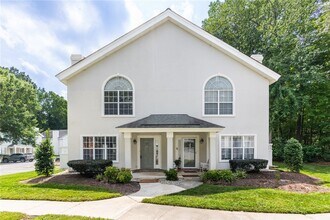Building Photo - 712 Sailfish Quay