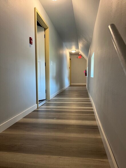 Building Photo - 408 Academy St