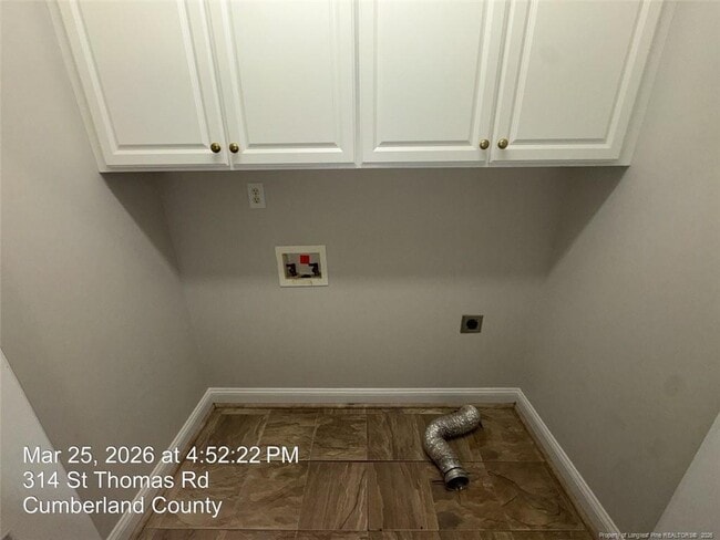 Building Photo - 314 St Thomas Rd