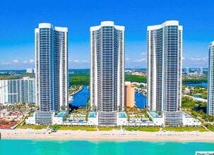 Building Photo - 16001 Collins Ave