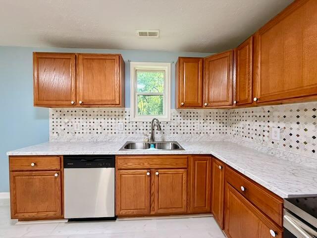 Building Photo - 9315 Castle Falls Cir