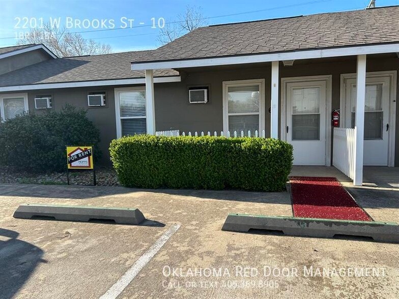 Primary Photo - 2201 W Brooks St