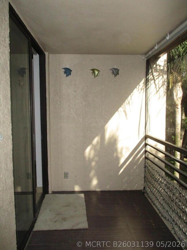 Building Photo - 6751 N University Dr