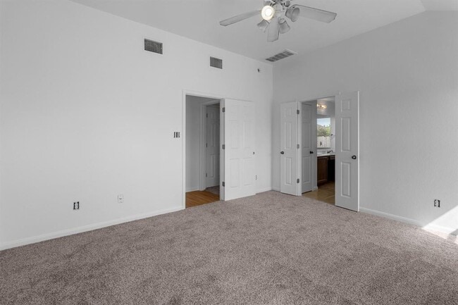 Building Photo - 114 Gainer Dr