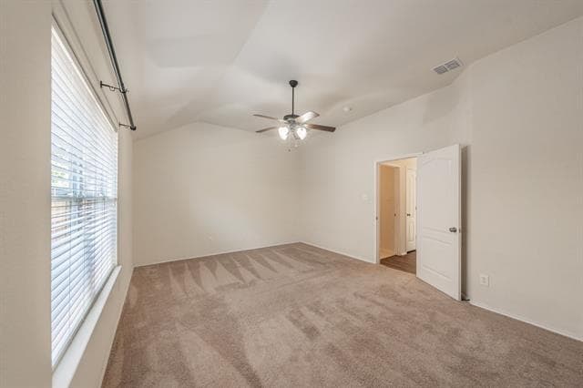 Building Photo - 2612 Redcedar Dr