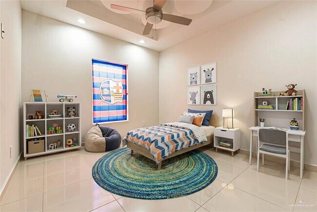 Building Photo - 30 N 46th St