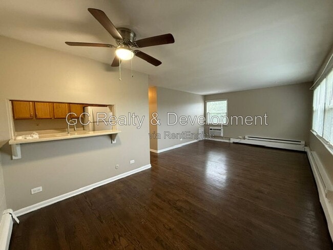 Building Photo - 233 Uteg St