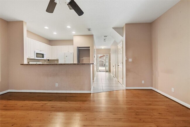 Building Photo - 3134 Coral Ridge Dr