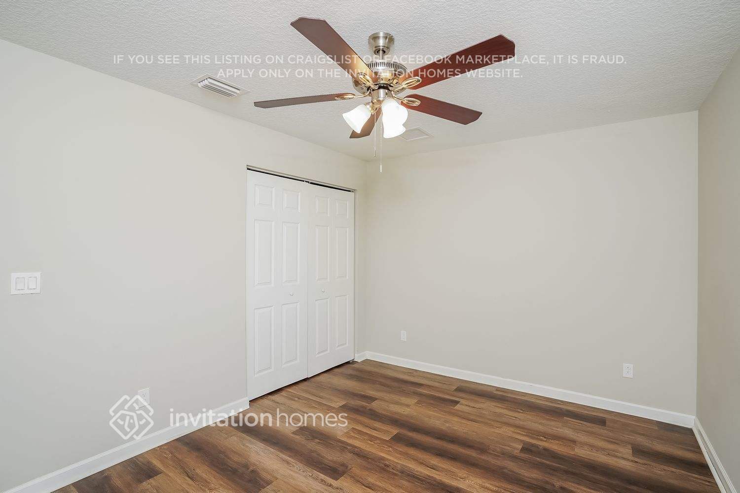 Building Photo - 1710 SW Buttercup Ave