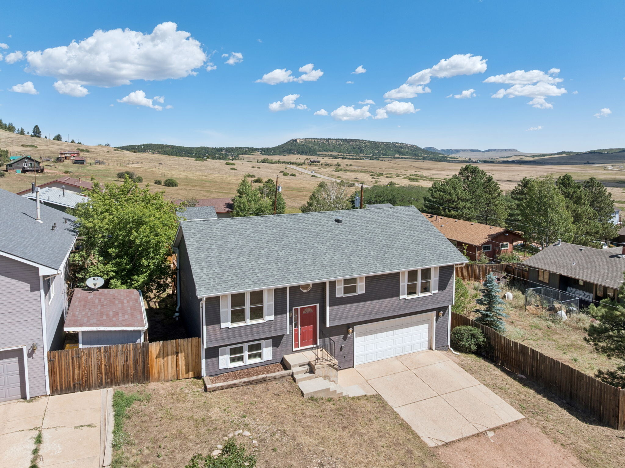 Building Photo - 103 Aurelia Ave