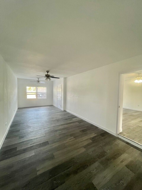 Building Photo - 705 E Virginia Ave