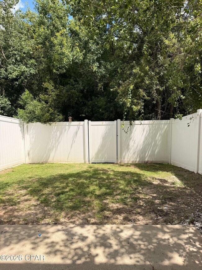 Building Photo - 5972 Callaway Cir
