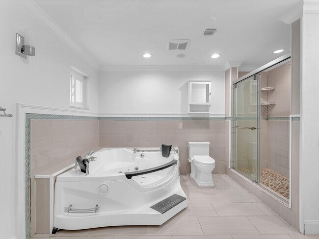 Building Photo - 11762 NW 26th Ct