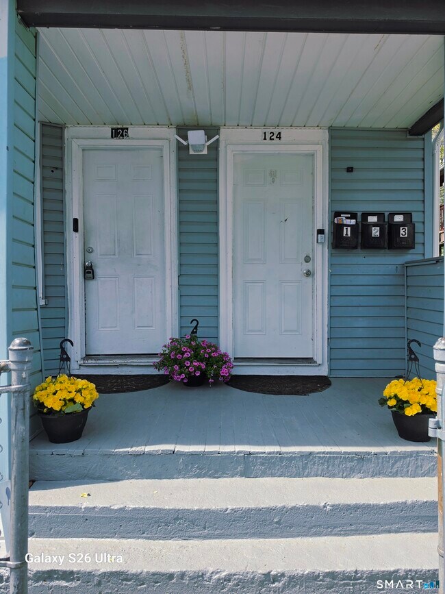 Building Photo - 124 Southview St