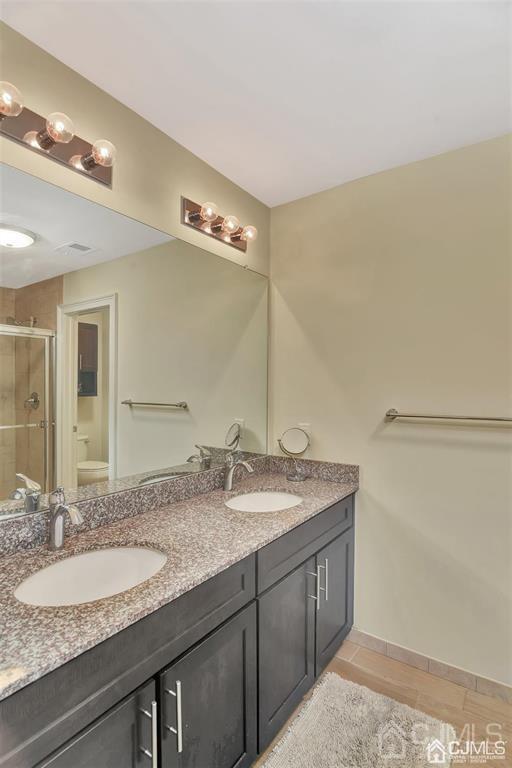 Building Photo - 3 McCormick Ave N