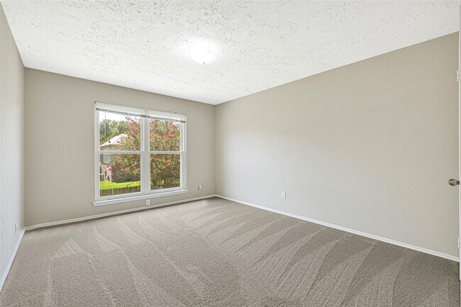 Building Photo - 3510 Honey Creek Dr