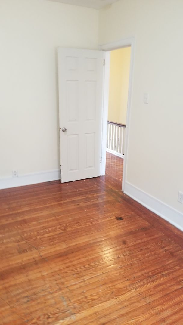 Building Photo - Enclosed Porch Row - West Philadelphia