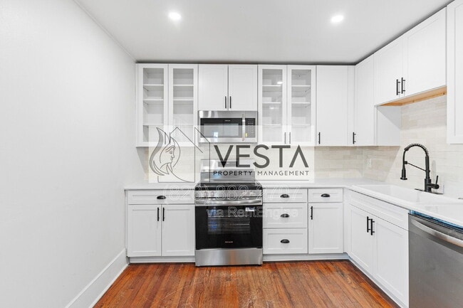 Building Photo - 114 Richmond Ave