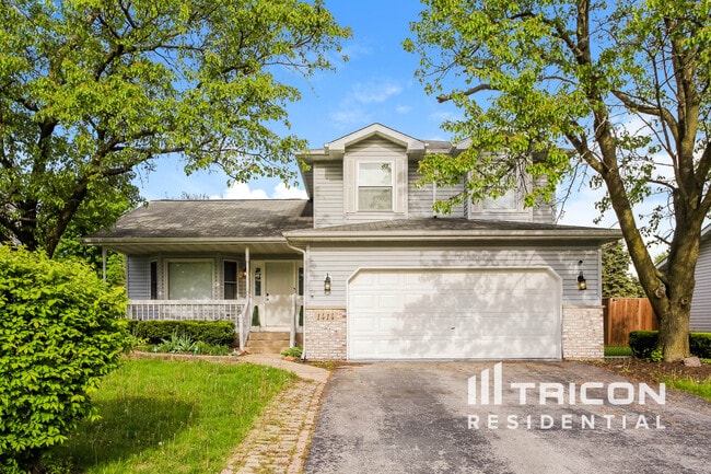 Primary Photo - 1414 Lakewood Dr