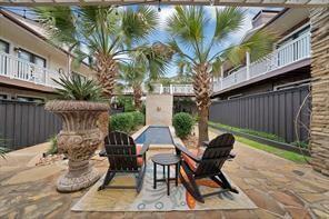 Building Photo - 5926 Sandhurst Ln