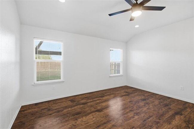 Building Photo - 11912 Jamie Dr