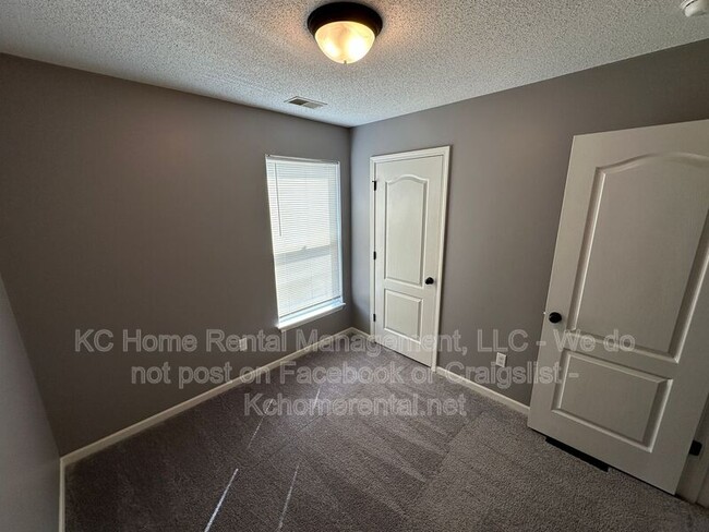 Building Photo - 12740 New Jersey Ct