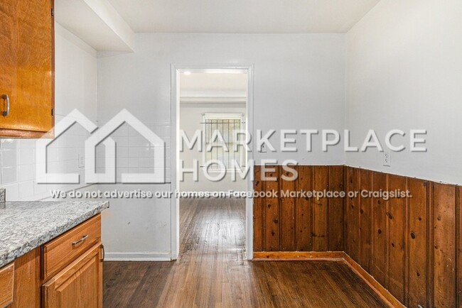 Building Photo - 9421 Courville St