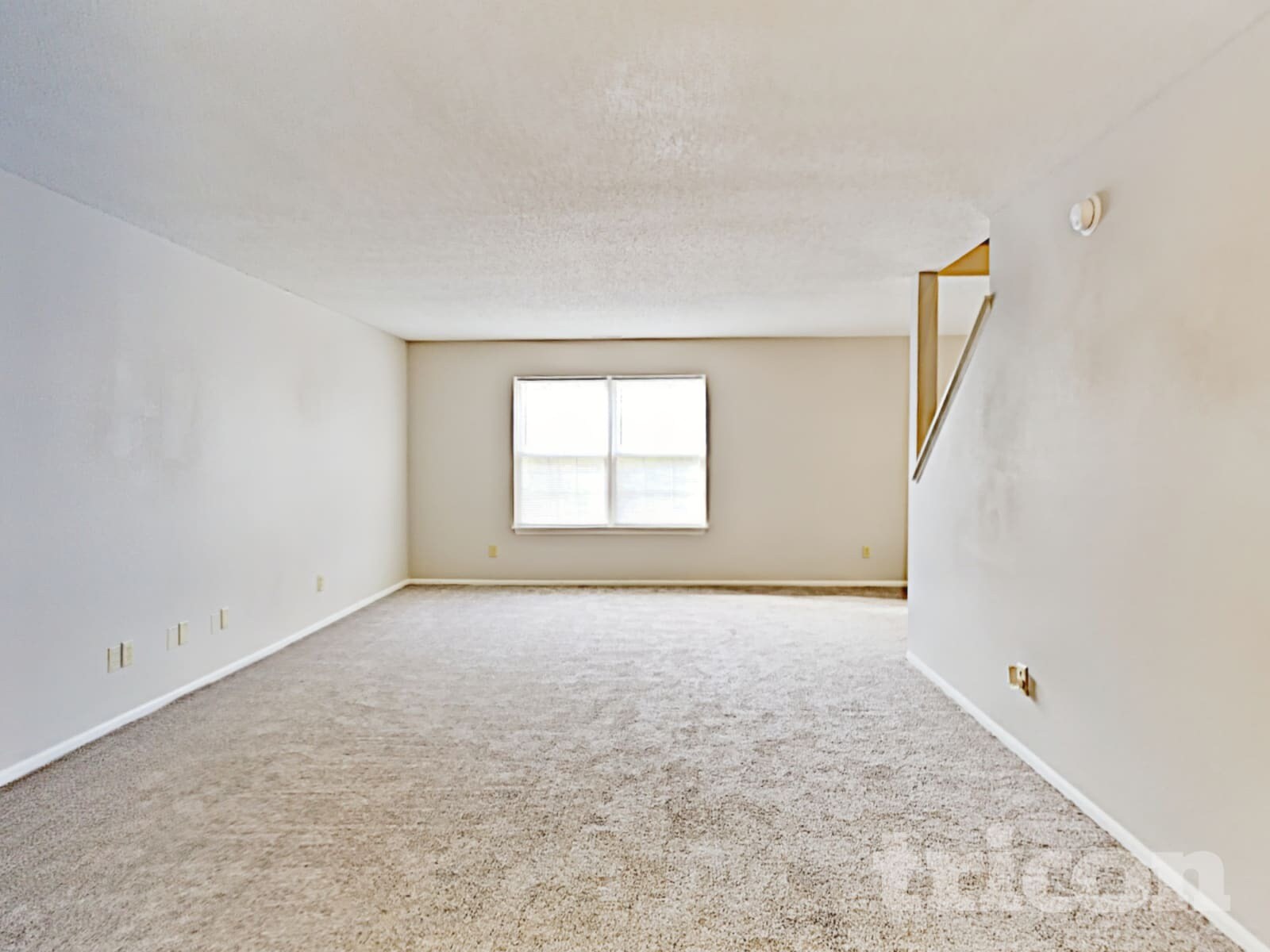 Building Photo - 5970 Draycott Dr
