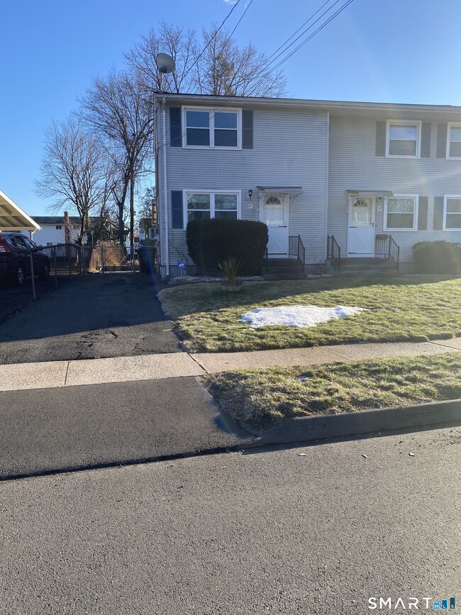 Building Photo - 27 Jerry Rd