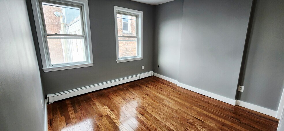 Building Photo - 3 Wilbur Ct