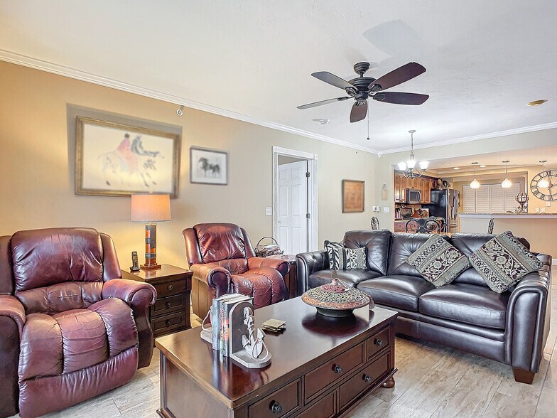 living room - 2055 S Atlantic Ave