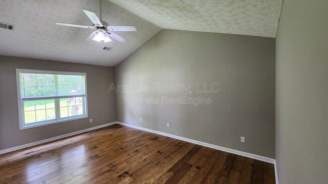 Building Photo - 5090 Edinborough Pl