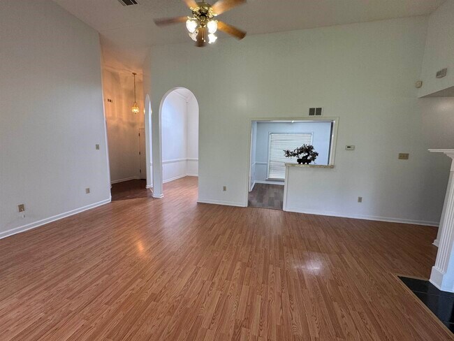 Building Photo - 783 N Ericson Rd