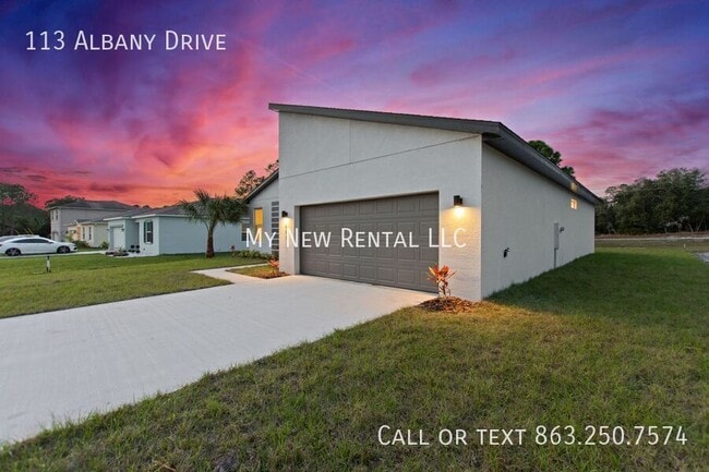Building Photo - 113 Albany Dr