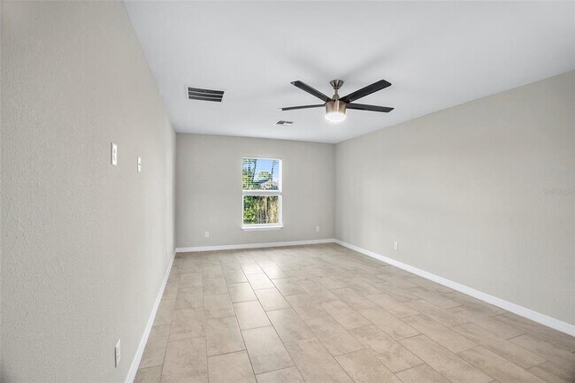 Building Photo - 1913 NW 30th St