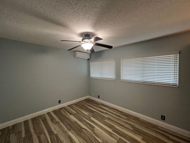 Building Photo - 348ADA