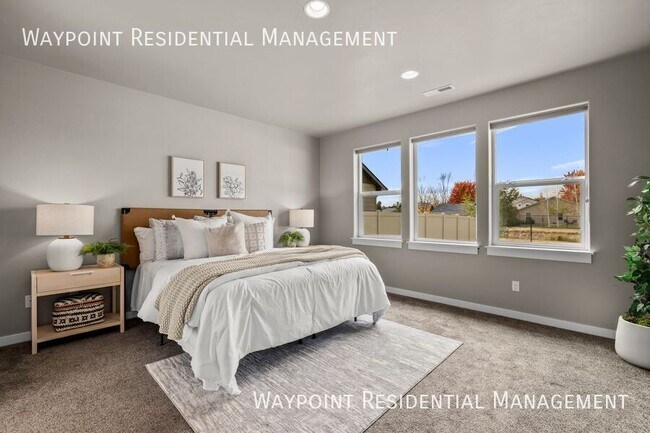 Building Photo - 4235 S Highcliff Ave