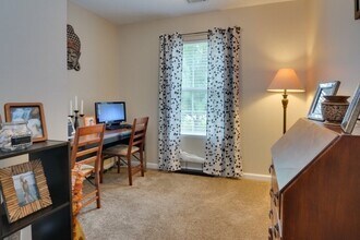 Building Photo - 4740 Savannah Ln