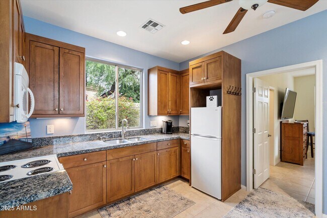 Building Photo - 6867 E Crimson Sky Trail