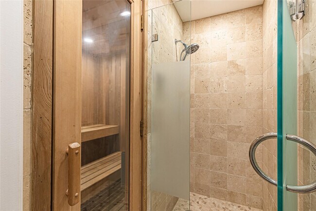 Building Photo - 511 Bayshore Dr