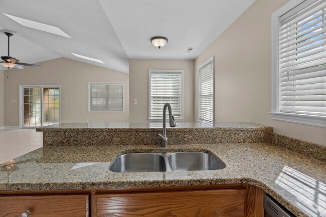 Building Photo - 100 Iverson Ln