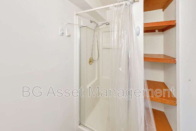 Building Photo - 6606 Aqua Vista Ct