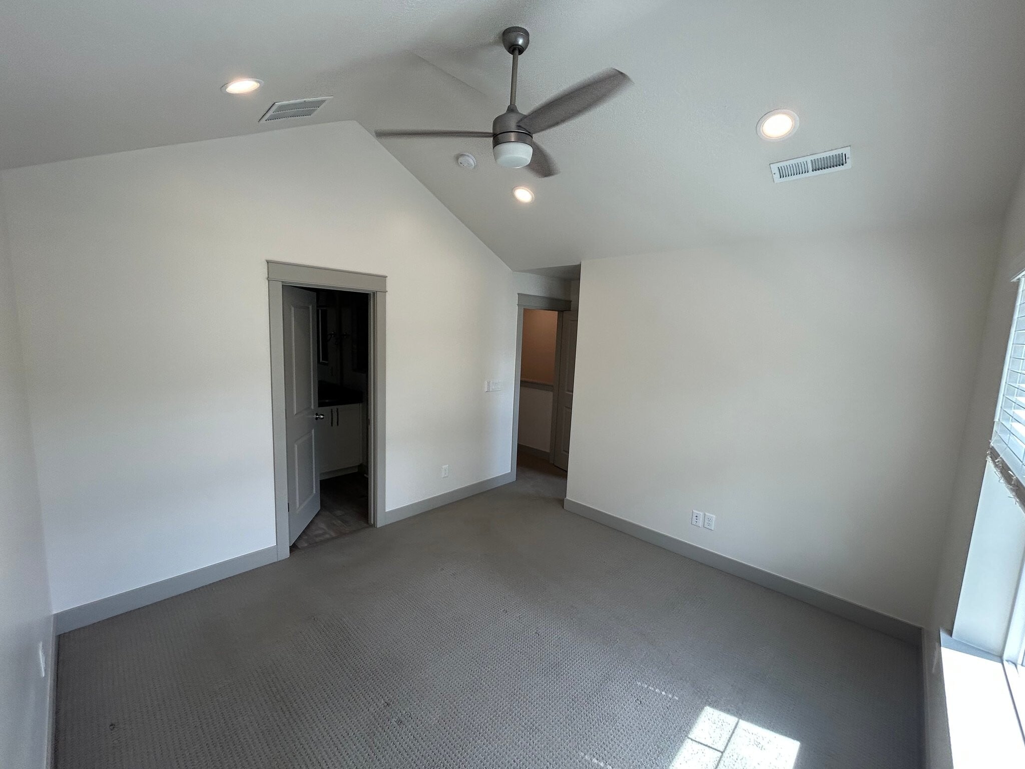 Building Photo - 81 N Orch Dr