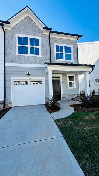 Building Photo - Room in Townhome on Munsing Dr