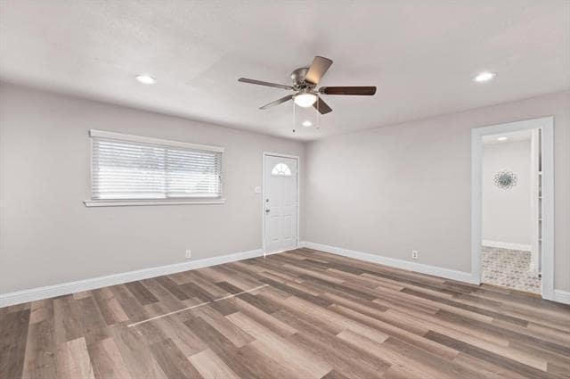 Building Photo - 423 E Morton St