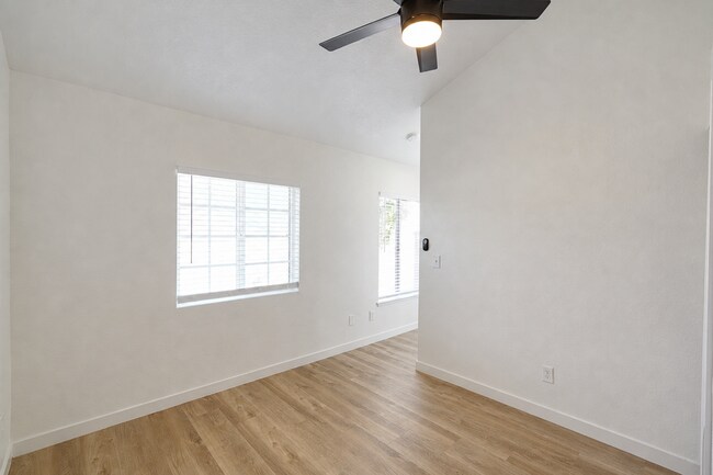 Building Photo - 12549 Lasselle St